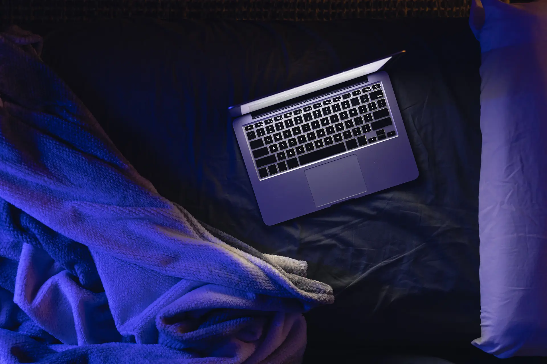 My mac just wont sleep and is warm in the morning